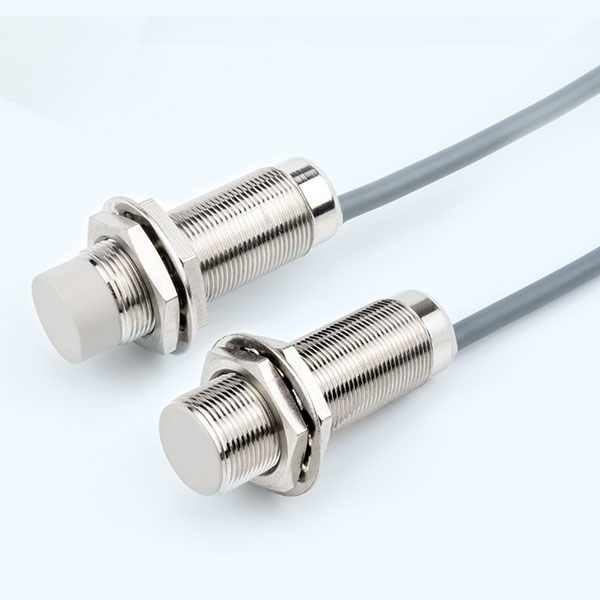 M18 3-wires Inductive Sensor